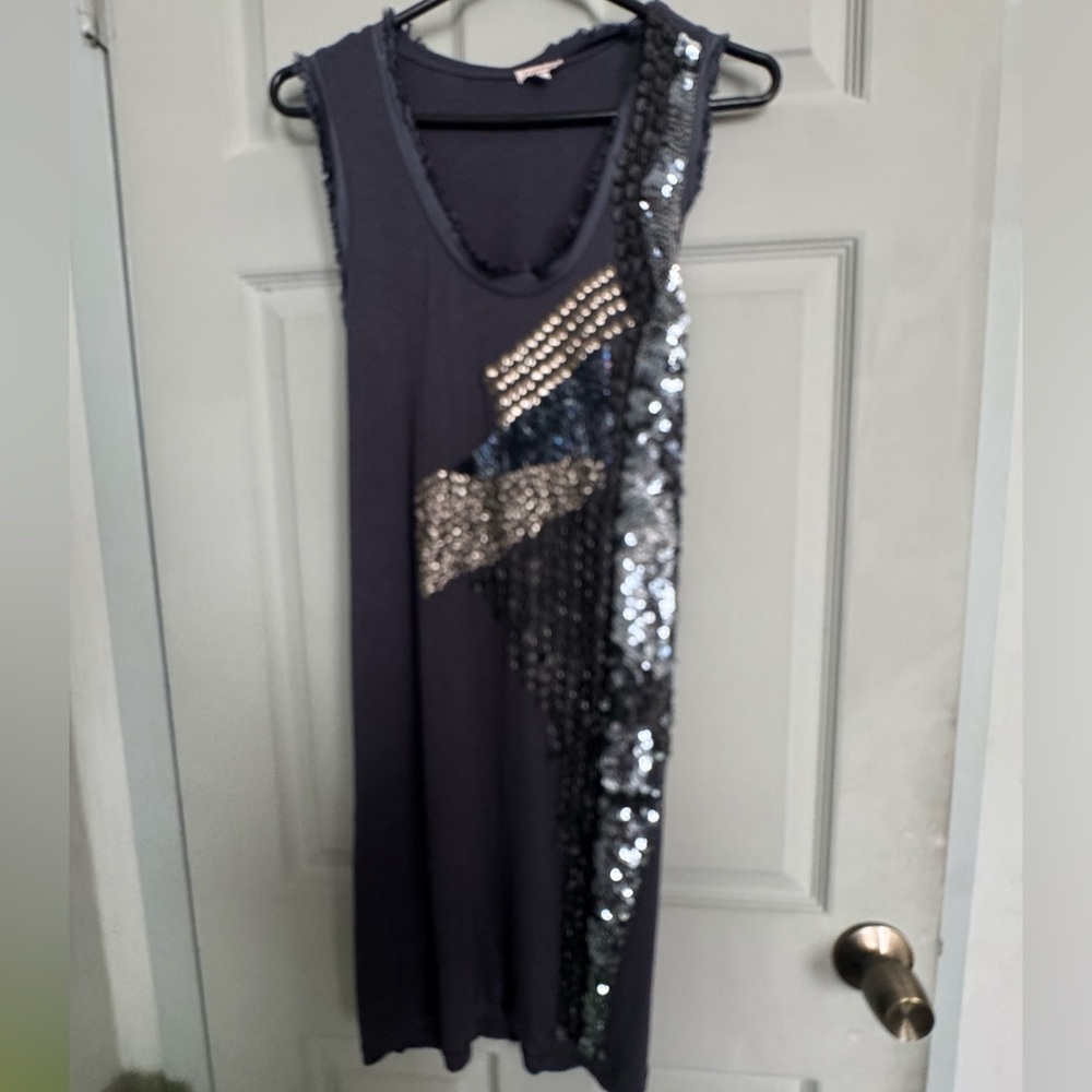 Chic Sequin Embellished Sleeveless Dress